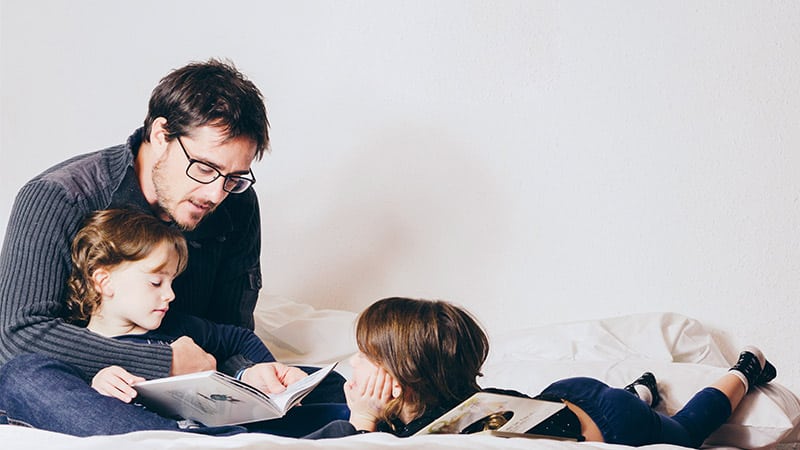 ¿Desde cuándo puedo empezar a hablar inglés a mi hijo?